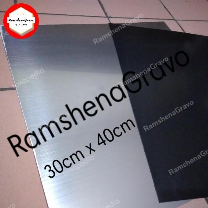 

READY gravoply silver/hairline/bahan nama dada/panel/30x40cm tebal 1.5mm NEW