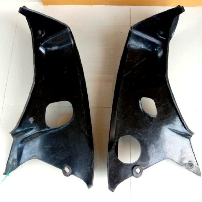 Sparepart dan Aksesoris kendaraan  Sayap Honda Astrea Grand Legenda Impressa kanan Kiri. Original. S