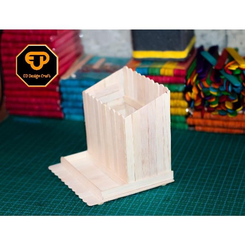 

Paling dicari Prakarya tempat pensil dari stik es krim/tempat Penyimpanan