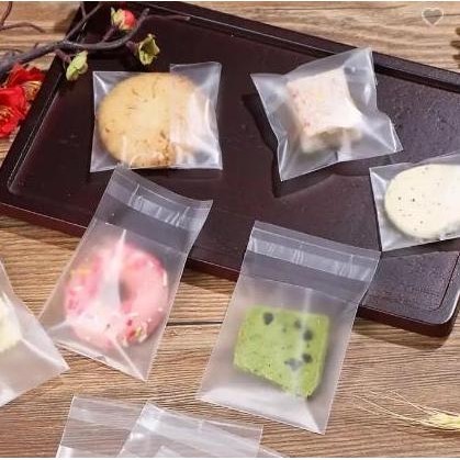 

ready stock Plastik OPP Cookies Kue Kering Snack - 14 x 14 cm DOFF LEM PEREKAT