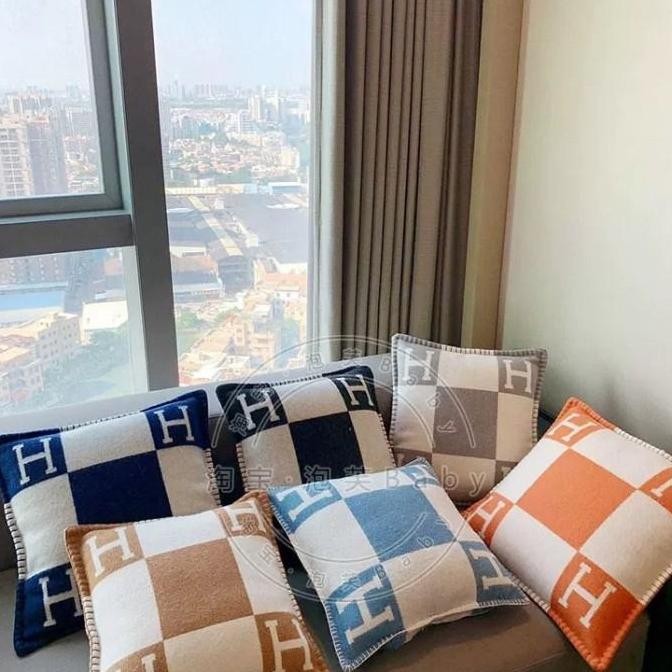 ready Bantal Sofa Branded / Sarung Bantal Sofa Hermes / Sofa Cushion Cover