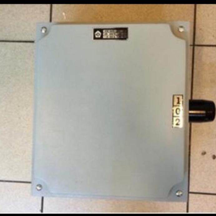 

Terlaris Ohm Saklar Mde / Gz / Tuas Pln Genset / Cos Mde 400A 400 Ampere