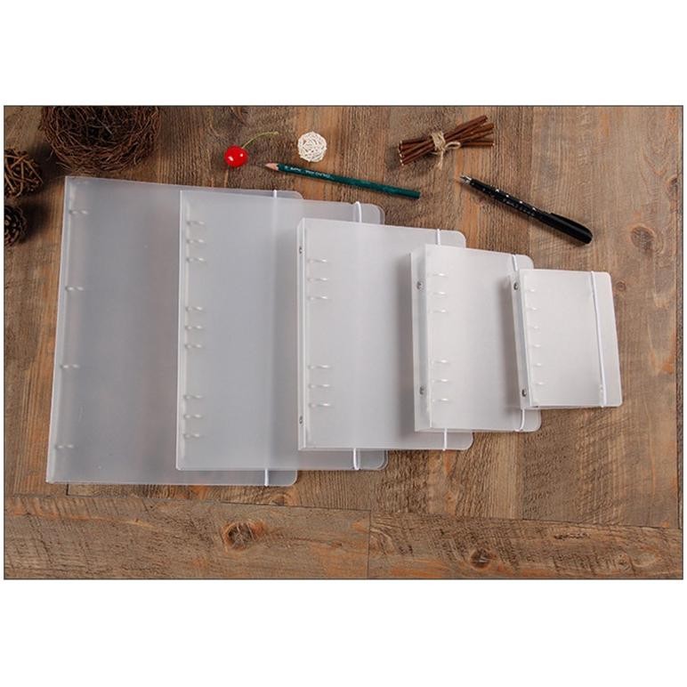 

Binder A4 Tanpa Isi Transparan PP EVA 4/30 Lubang RB07