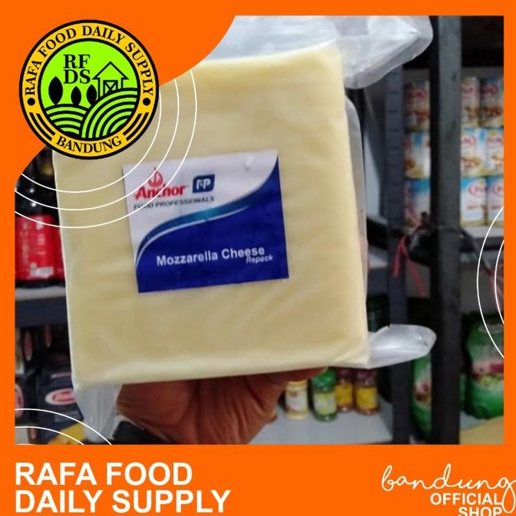 

Baru Floridia Parmesan Cheese Grated 1kg Keju Bubuk Premium