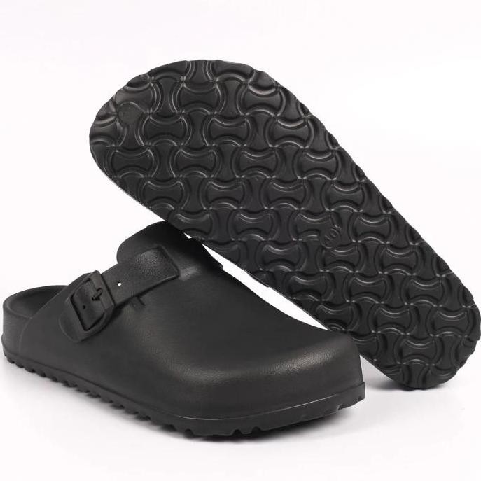 

Terlaris Chef Shoes Clog/ Safety Shoes