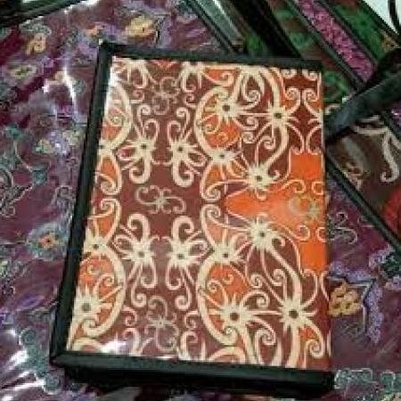 

Sampul Alkitab Batik Besar Sampul Alkitab Kecil Sampul Alkitab Sedang cover alkitab tas alkitab tempat simpan alkitap sarung alkitab