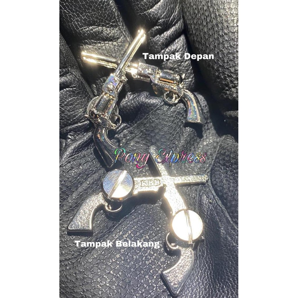 Colt Revolver Pistols 1861 Gun Concho Lapel Pin Badge murah