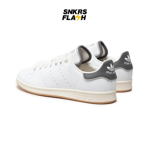 ADIDAS Stan Smith White Gum Off White Sepatu Sneakers Unisex - GX4448 - Size 40