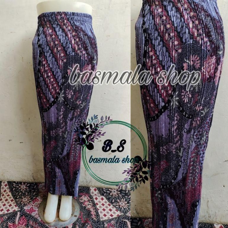 ROK PLISKET BATIK / ROK PLISKET / BAWAHAN KEBAYA / ROK KEBAYA / ROK WISUDA / KIPAS MERAH BSW