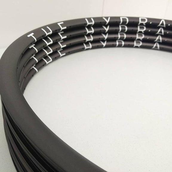 NEW H PLUS SON THE HYDRA 32H BLACK RIMS