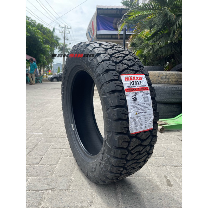 Ban Mobil 225/60 R17 MAXXIS RAZR AT 811