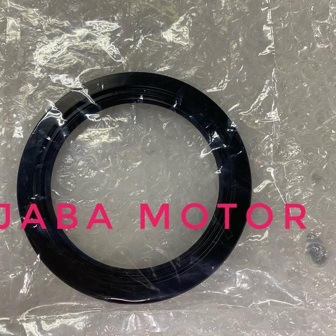 . Seal kruk as belakang starlet