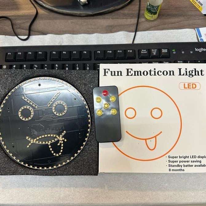 . Finger gesture emoticon car led lamp lampu hias led mobil emoticon dengan remote lampu led hias mo