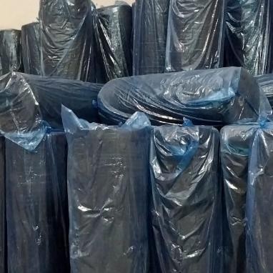 

JH8 Bubble Wrap Hitam Tebal 3kg | 125cm x 50meter | Khusus Instan