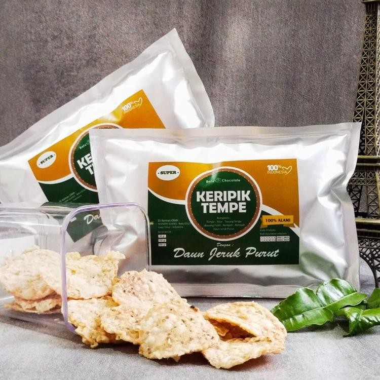 

sd-5 er-90 Batu Chocolate - Keripik Buah Apel Nangka Berat 50 G - Keripik Sayur - Kerupuk Strawberry Durian - Oleh Oleh Khas Malang Batu Hemat Viral