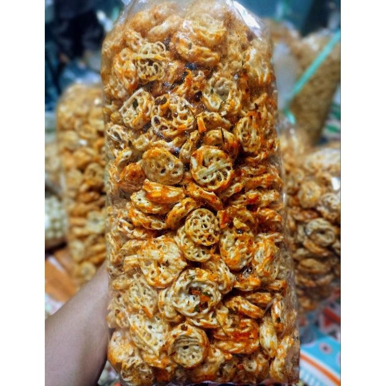 

New Kerupuk Seblak Tatangga Mamang Rafael Pedas Kencur Daun Jeruk Kemasan Pak