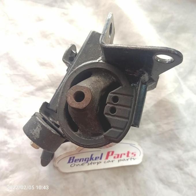 TERLARIS - Karet Engine Mounting Kiri Noah Voxy AZR60