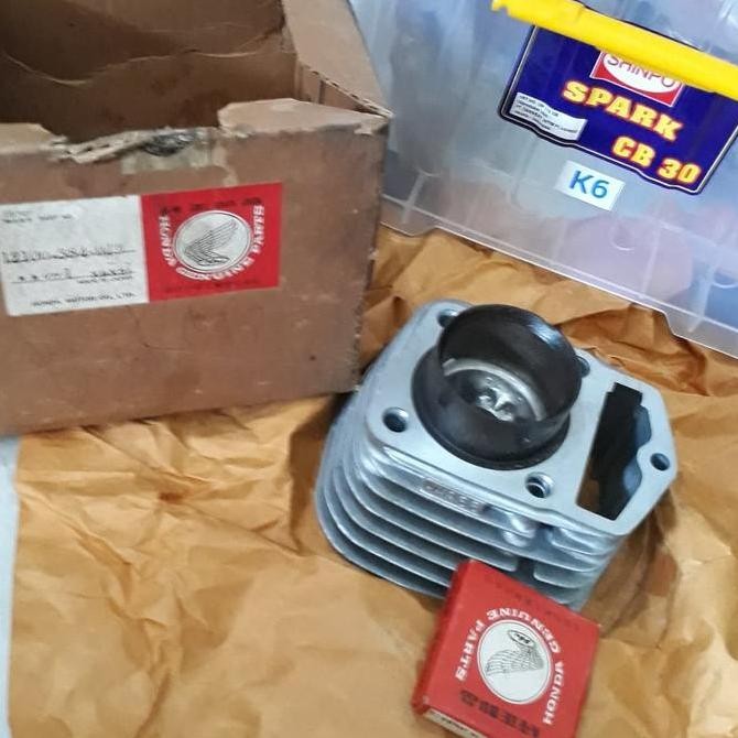 Slinder Blok honda CB 100 K3 ori nos