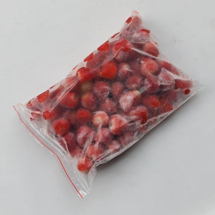 

LS Buah Strawberry Beku Frozen qualitas Super 1 kg