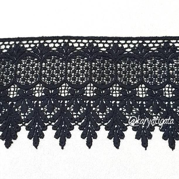 

Termantab] Renda Giper / Gyper Bordir Lebar 12 cm Kode 32833 - Hitam (15 Yard)