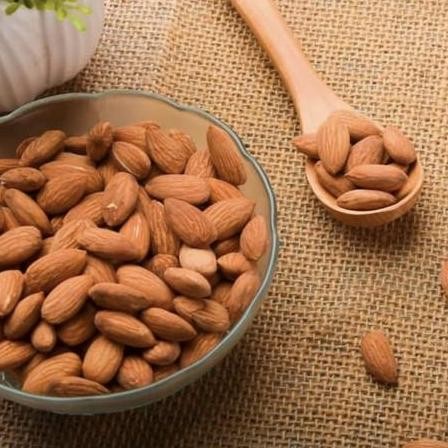 

Roasted Almond Kacang Almond Panggang Camilan Sehat Almond