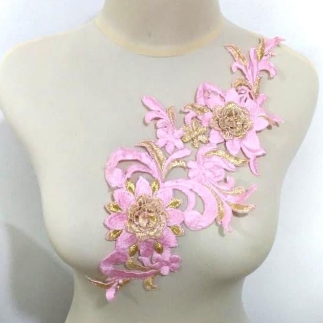 

Ready oke] Renda Aplikasi Bordir Tabur / Patch Bordir Bunga Rosa Pink-Emas