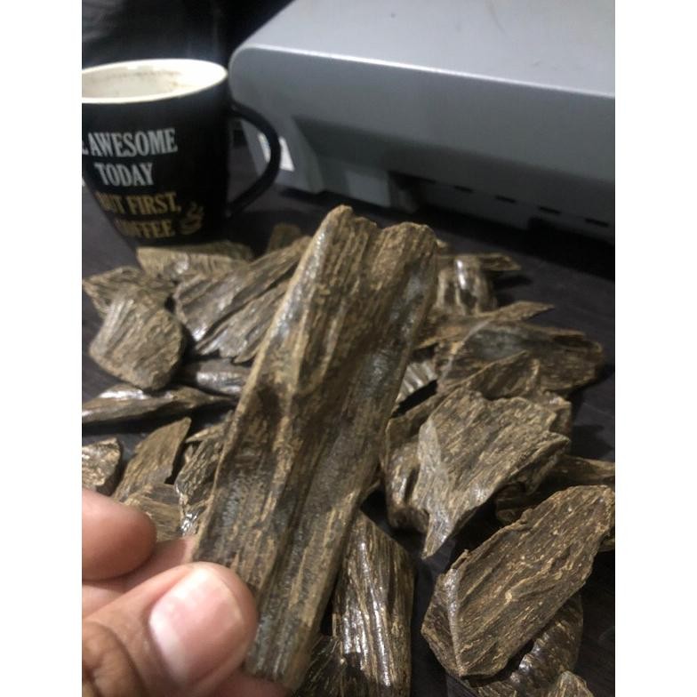 Kayu Gaharu Super Kalimantan / Kayu Gaharu Asli /  Agarwood Original 100% Promo
