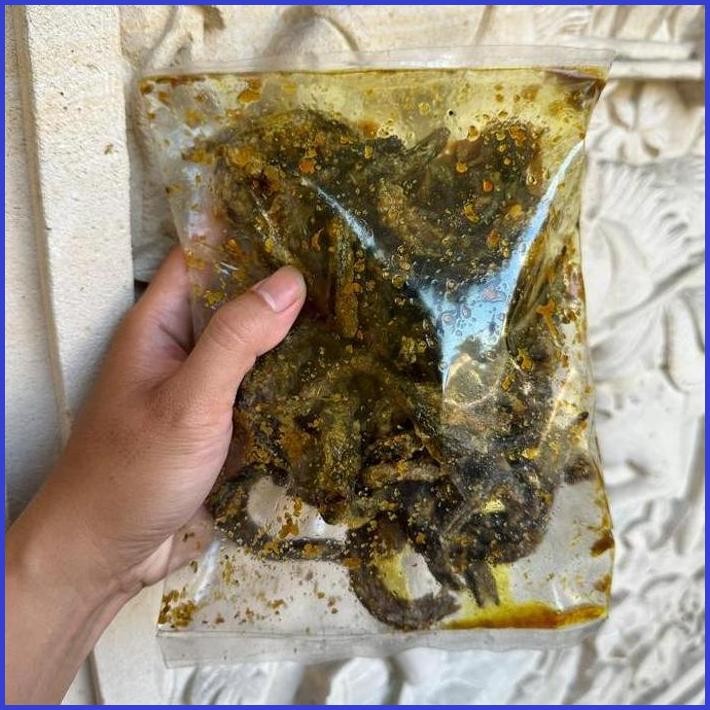 

KERUPUK BELUT LINDUNG 250G BUMBU BALI SUNA CEKUH BAWAH PUTIH KENCUR