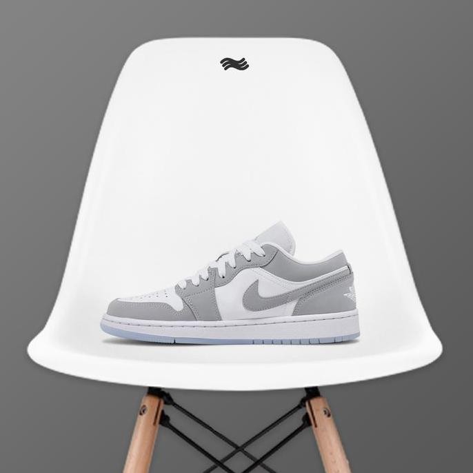 Jordan 1 Low White Wolf Grey (W)