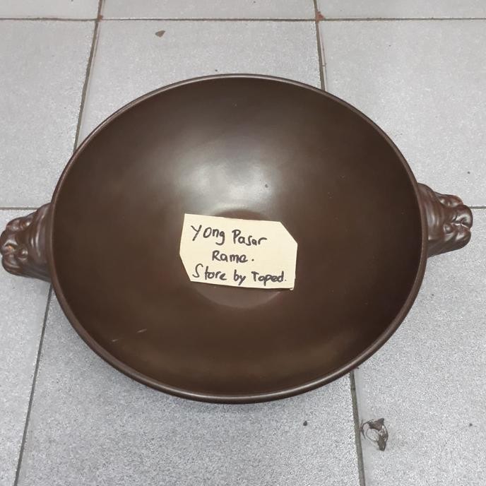 wajan tanah liat