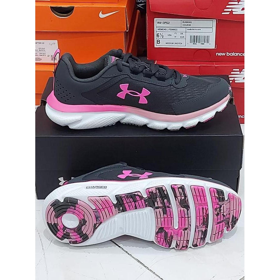 Sepatu Lari Wanita Under Armour Charged Assert 9 Original - Grey+Pink