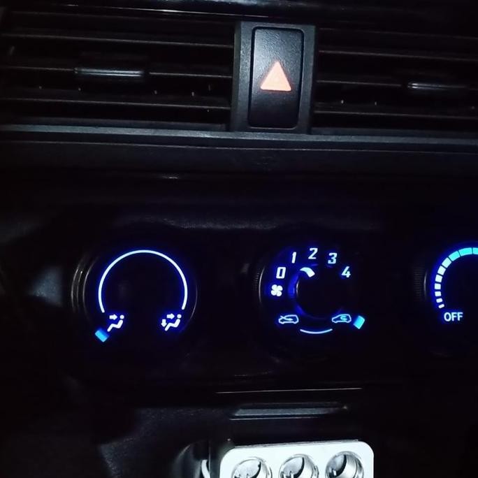 lampu panel ac sienta