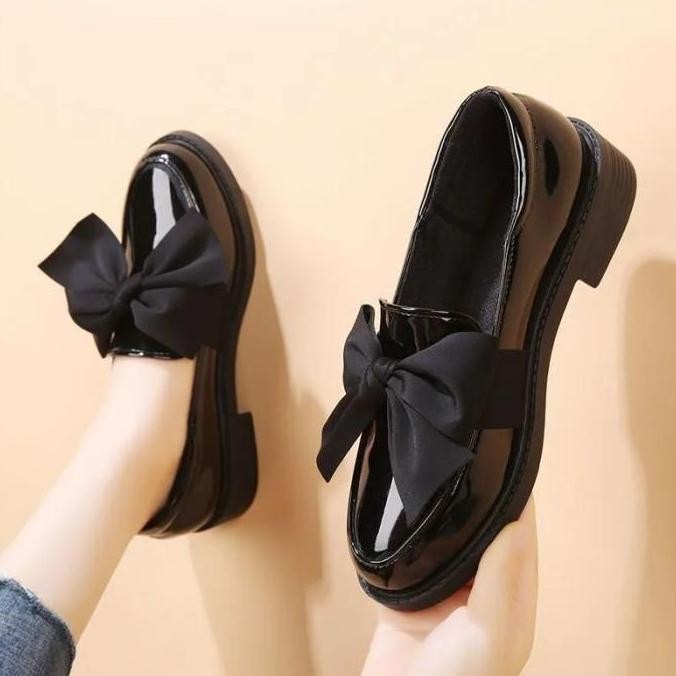DF101 >> SEPATU WANITA PITA BESAR PANTOFEL LOAFER FASHION KOREA STYLE HITAM BLACK PREMIUM GLOSSY KEK