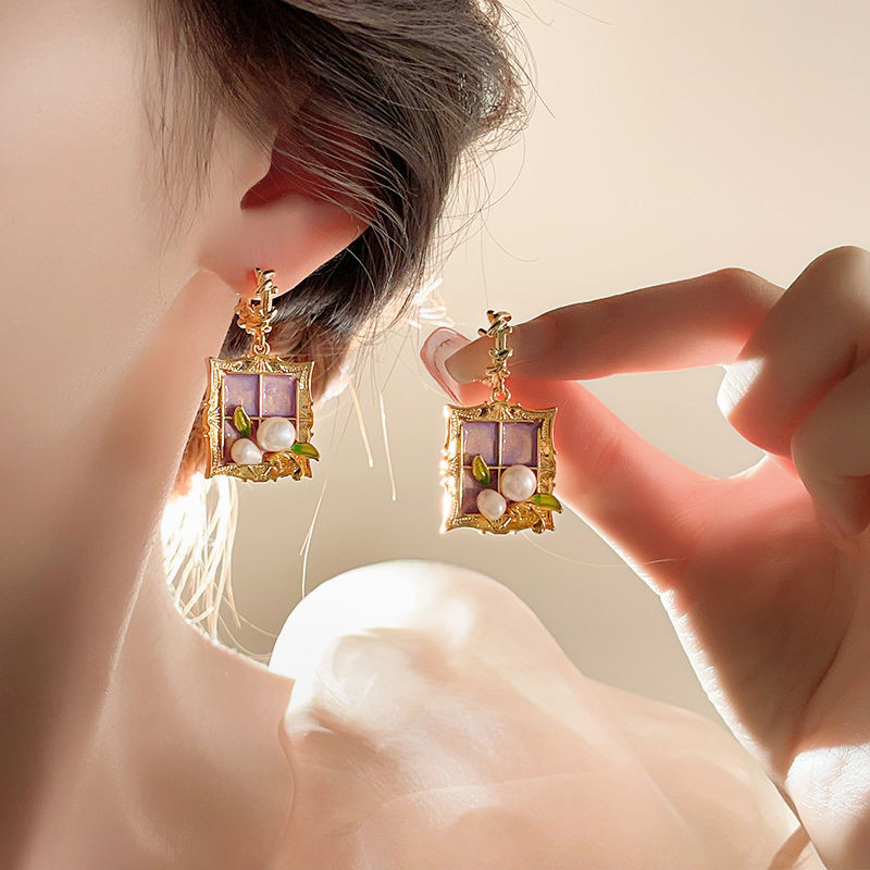 Anting Bingkai Foto Mutiara Taman Monet Berkualitas Tinggi Anting gaya lukisan minyak ungu