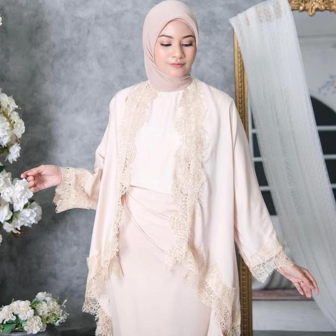 FIRDA -  One Set Putri 3in1  ( Outer Lilit Free Inner ) Raya Exlusive Collection Bahan Silk PL