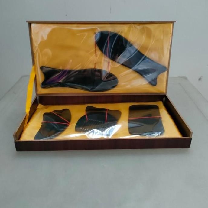 Produk Unggulan] 1 set isi 5 alat guasha tanduk kerbau gua sha TCM kerik kerokan sisir alat pijat ke