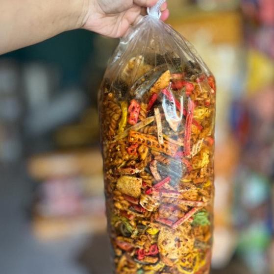 

1 Bal Krupuk Seblak Mix Aneka Varian Rasa Pedas Gurih 15Kg