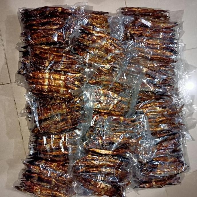 

New Ikan roa / Ikan roa utuh 1 gepe isi 20 ekor / Roa asap / Roa