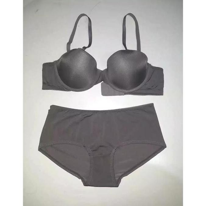 BRA SET AMITIE SETEL BH (LULUDI WACOAL TRIUMPH SORELLA UNIQLO DKNY H&M