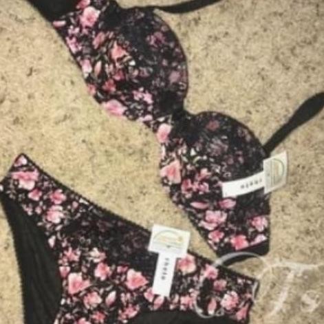 BRA SET RHETO BH SEXY (YOUNG HEART LA SENZA MARKS SPENCER UNIQLO H&M