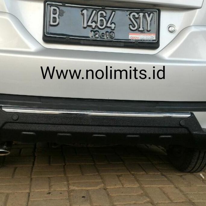rear bemper/pengaman belakang mobil Daihatsu Xenia 2012 sampe 2020