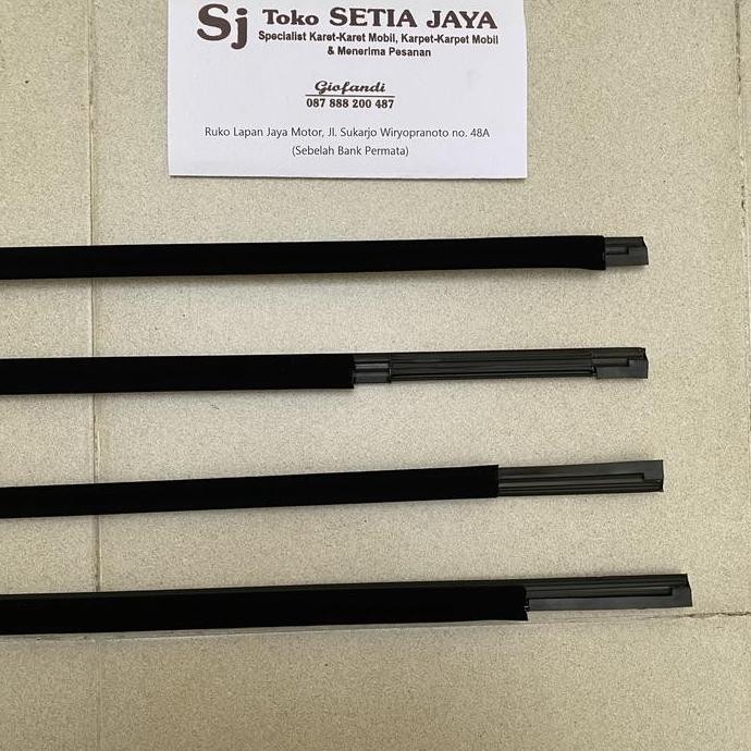 Pelipit kaca luar isuzu panther kotak / panther lama 4 pintu
