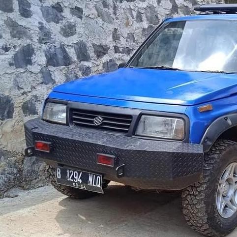 Grill Vitara Escudo Sidekick Gen1 model ori