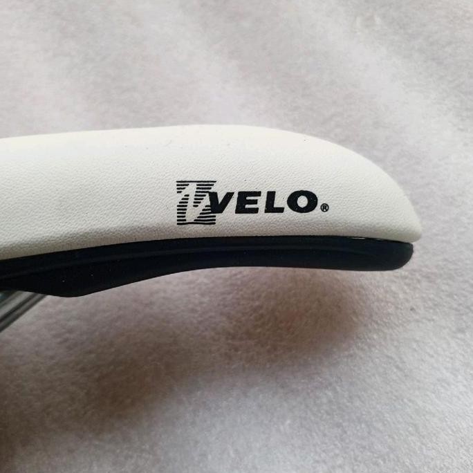 SADDLE VELO WHITE OLDSKUL FIT FOR MTB CLASSIC RETRO SADEL SEPEDA PUTIH JOK SEPEDA NOS YAN