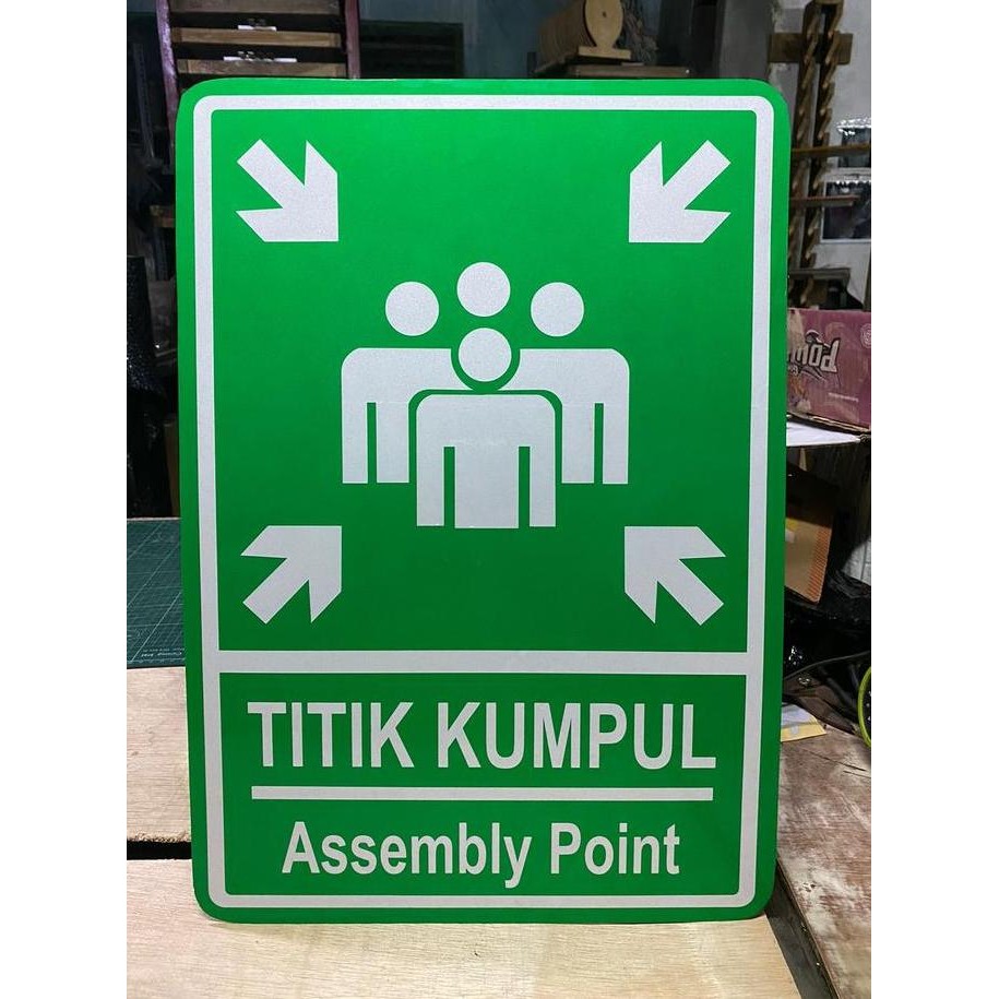 Plat alumunium rambu jalan titik kumpul Reflektif
