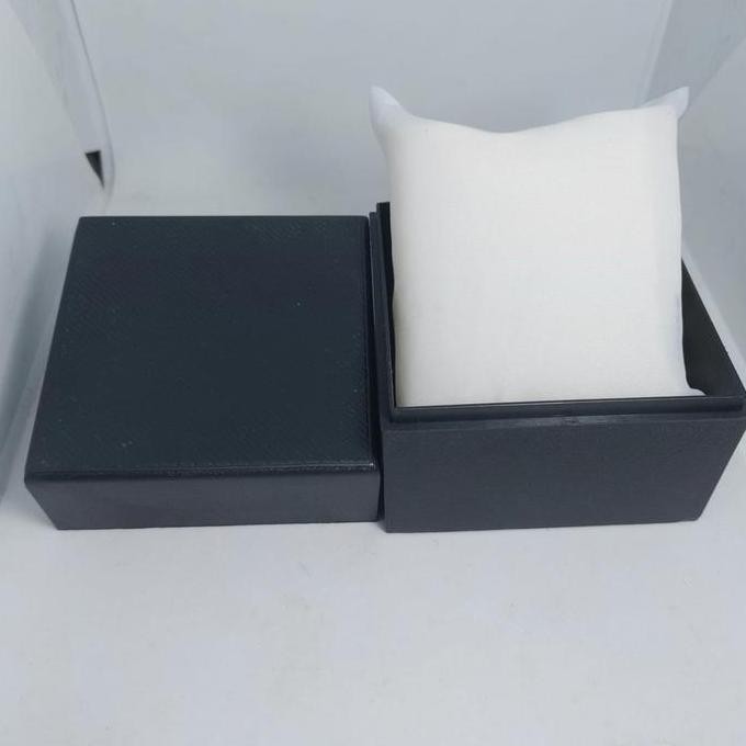 Kotak Jam Tangan Segi KS