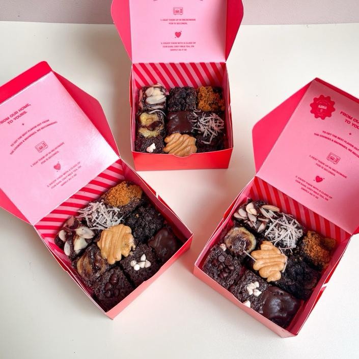 Cascara Cookies Kue Mini Fudgy Brownies Ulang Tahun Cokelat Full Mix 9 Topping Coklat Keju 10Cm