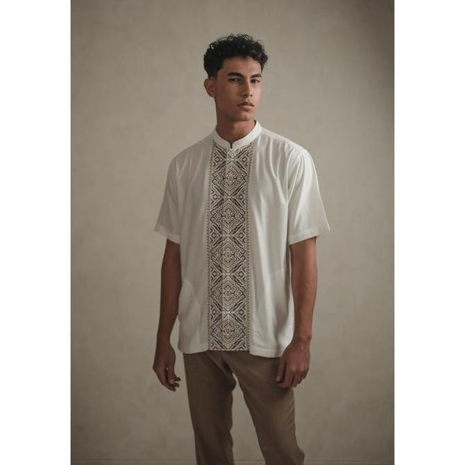 Larusso Kemeja Koko Bordir Lengan Pendek Pria - Orange Navy