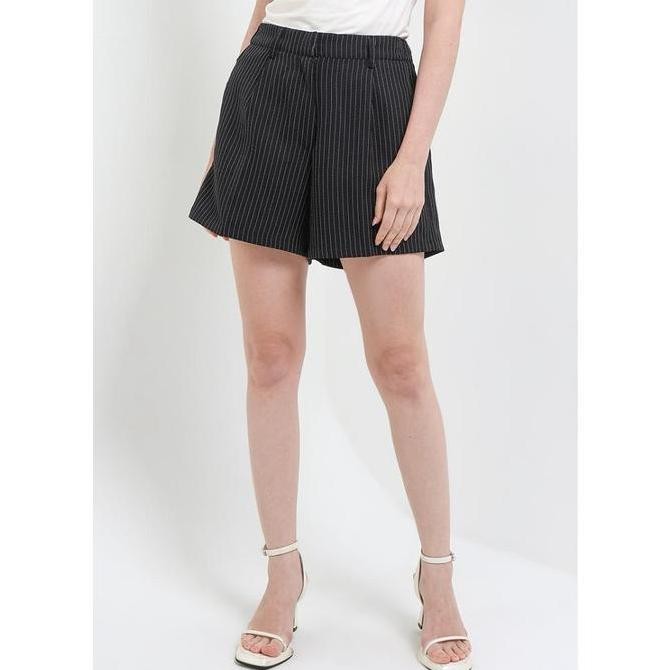 TERBARU - X EIGHT Liora Shorts - Celana Pendek Stripe
