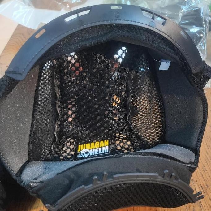 Busa Atas Zeus Zs613C